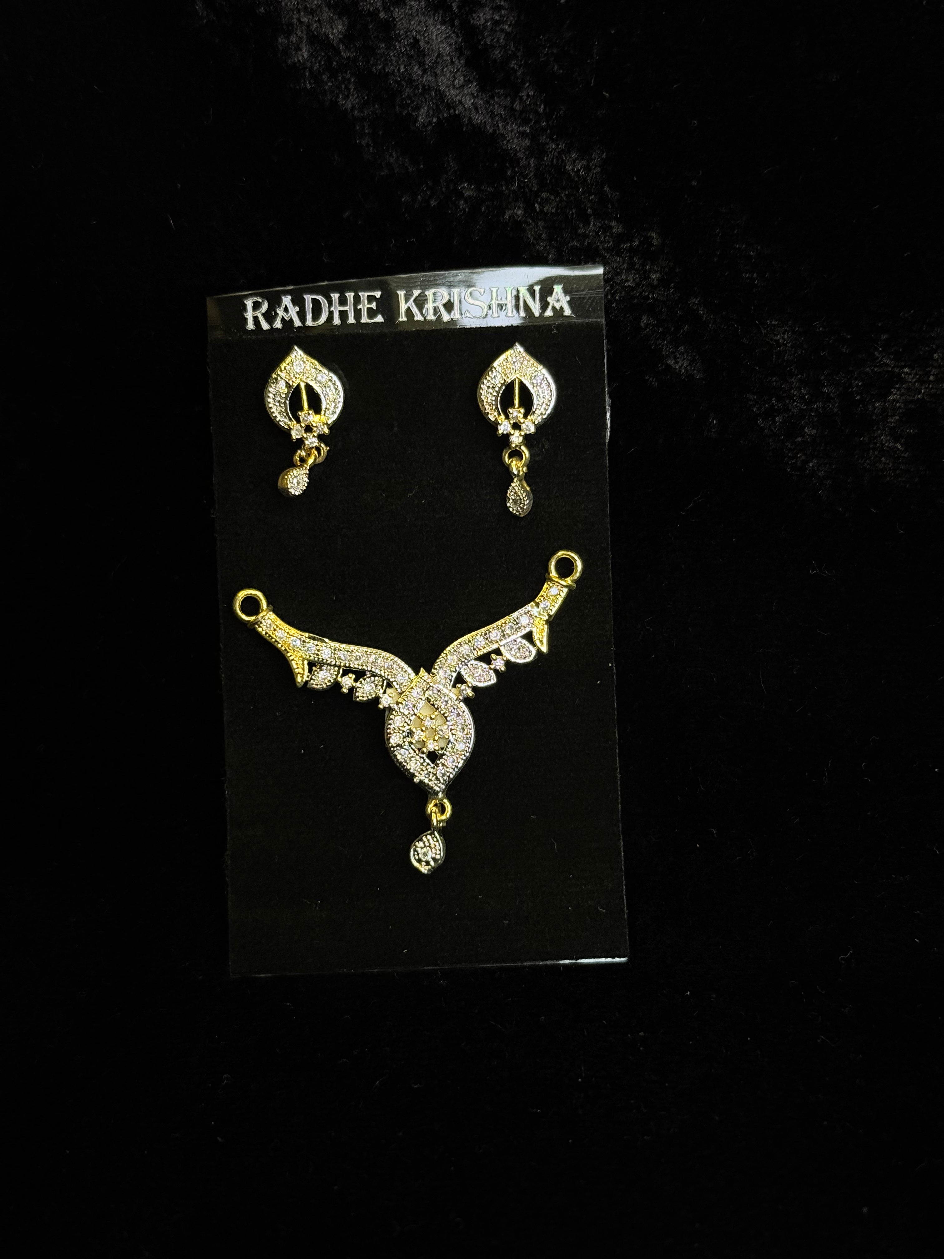 Pendant-earring set