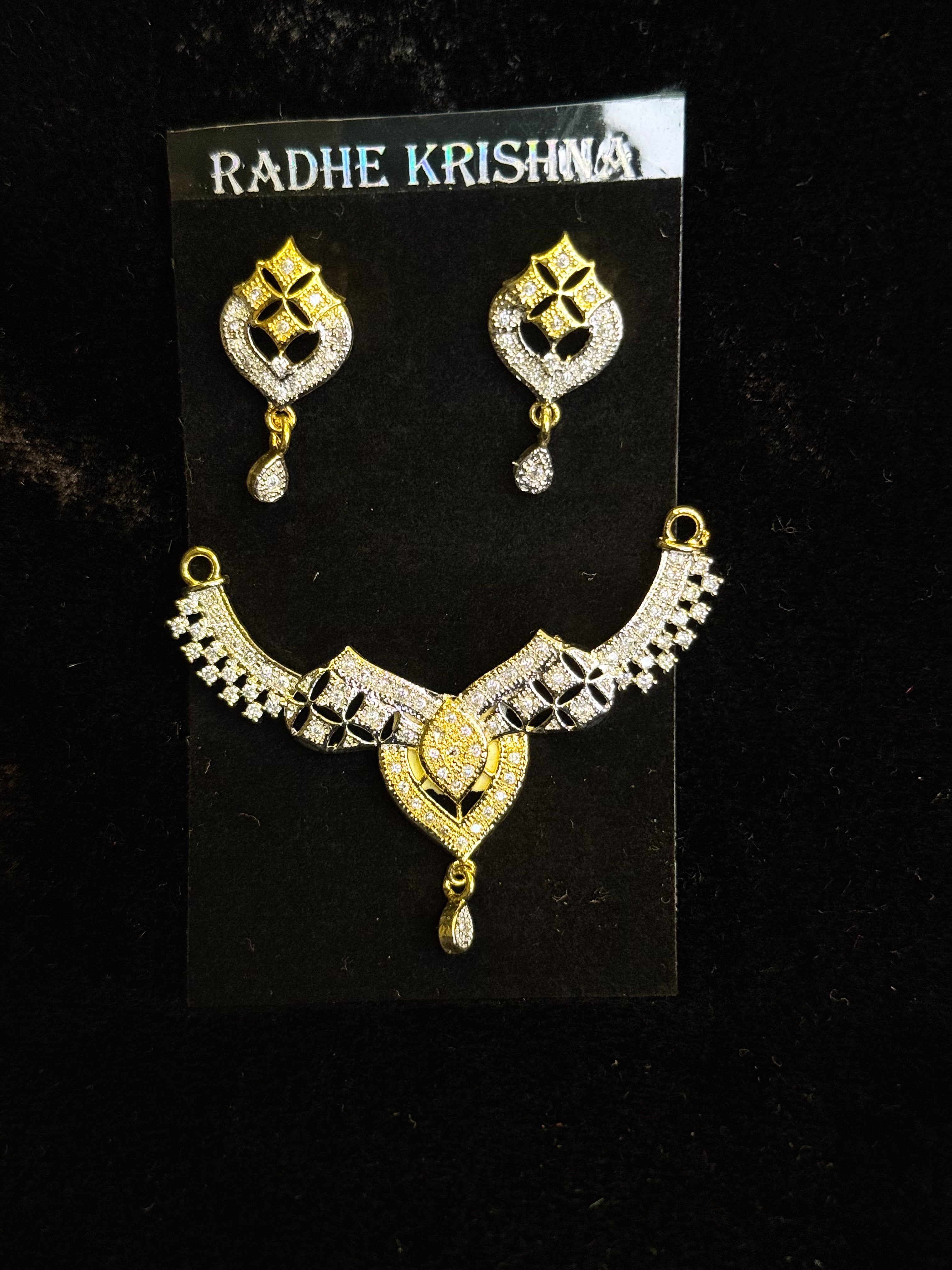 Pendant-earring set