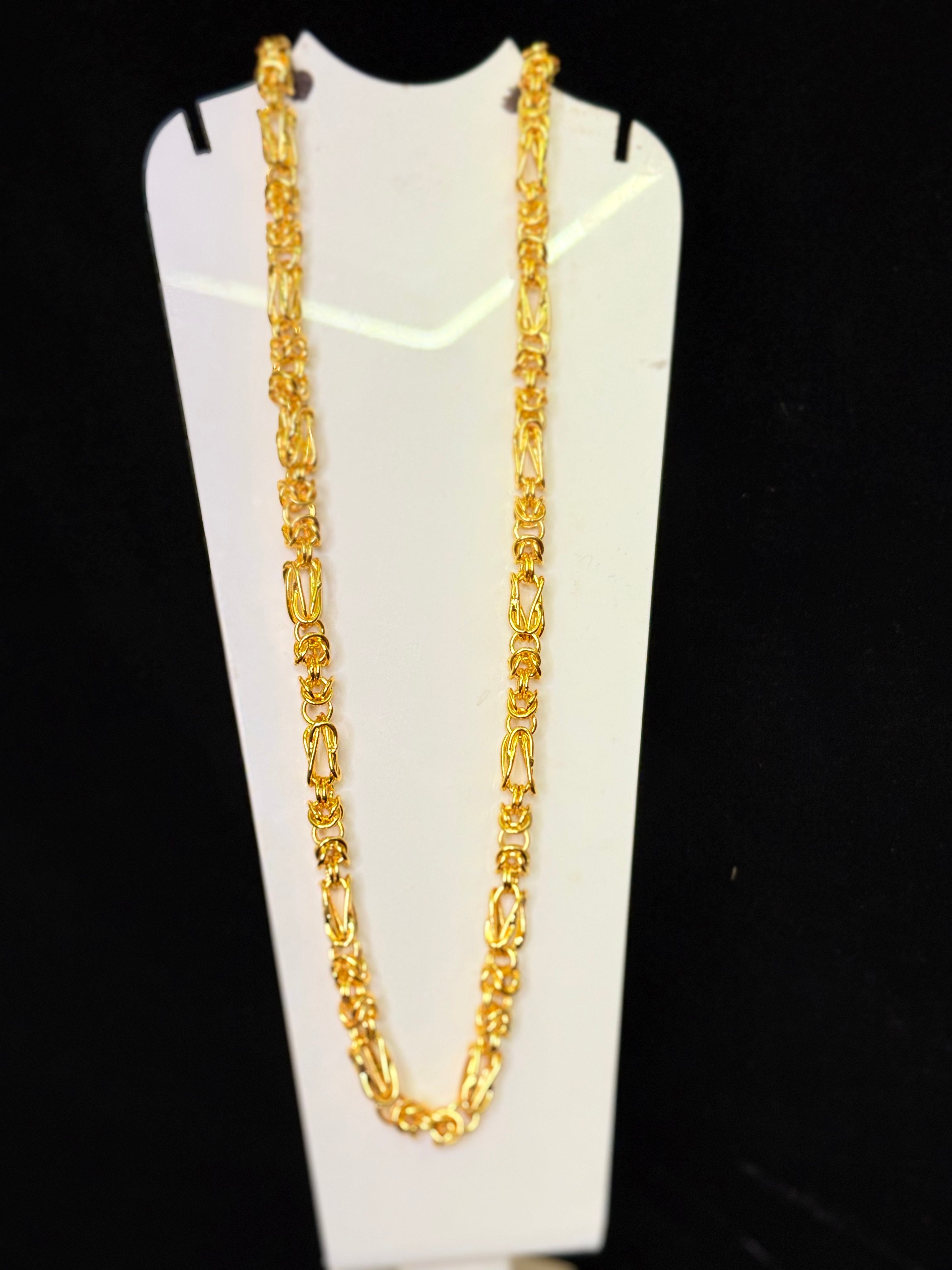 GOLDEN CLASSY MENS CHAIN