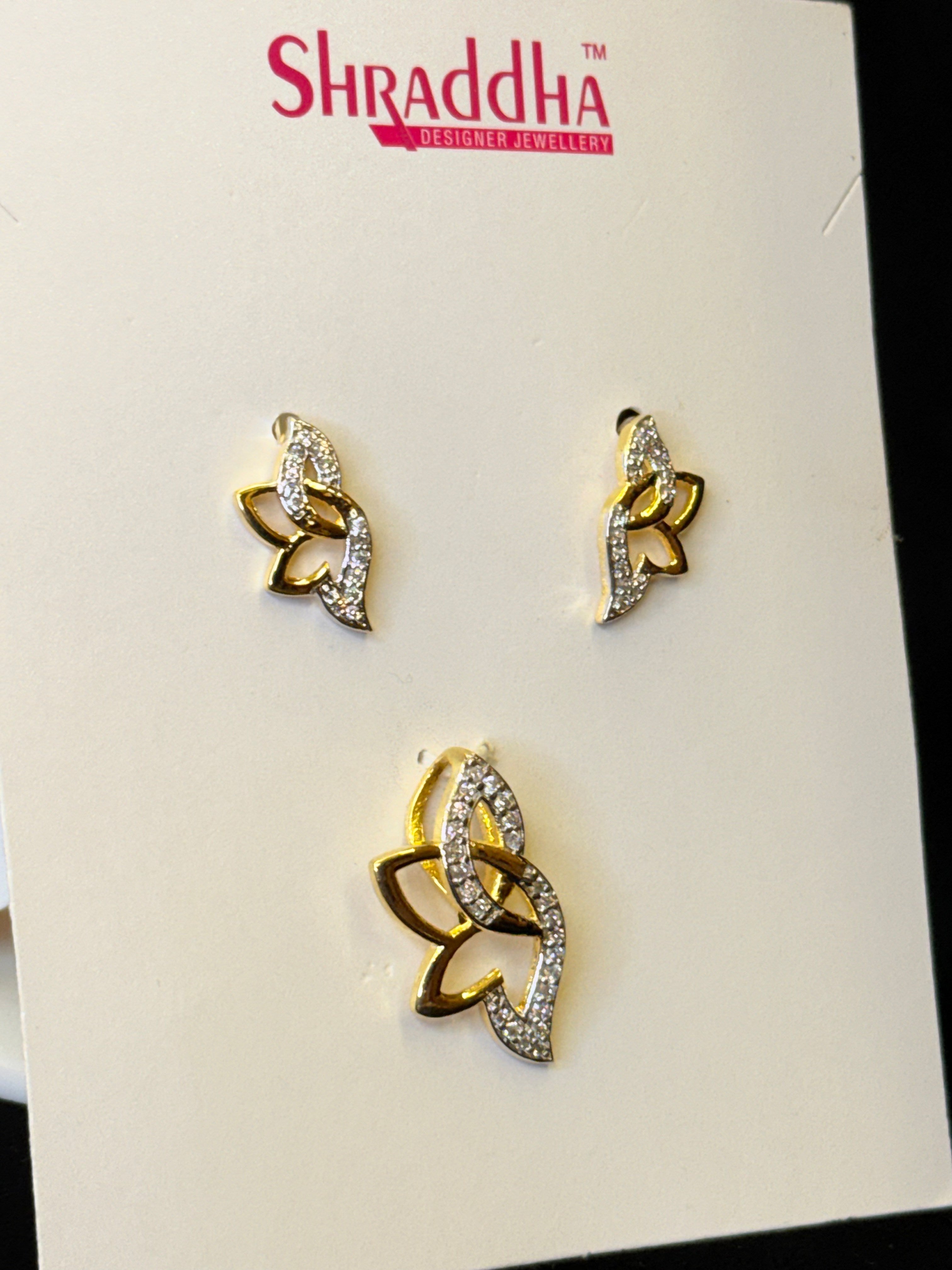 Pendant-earring set