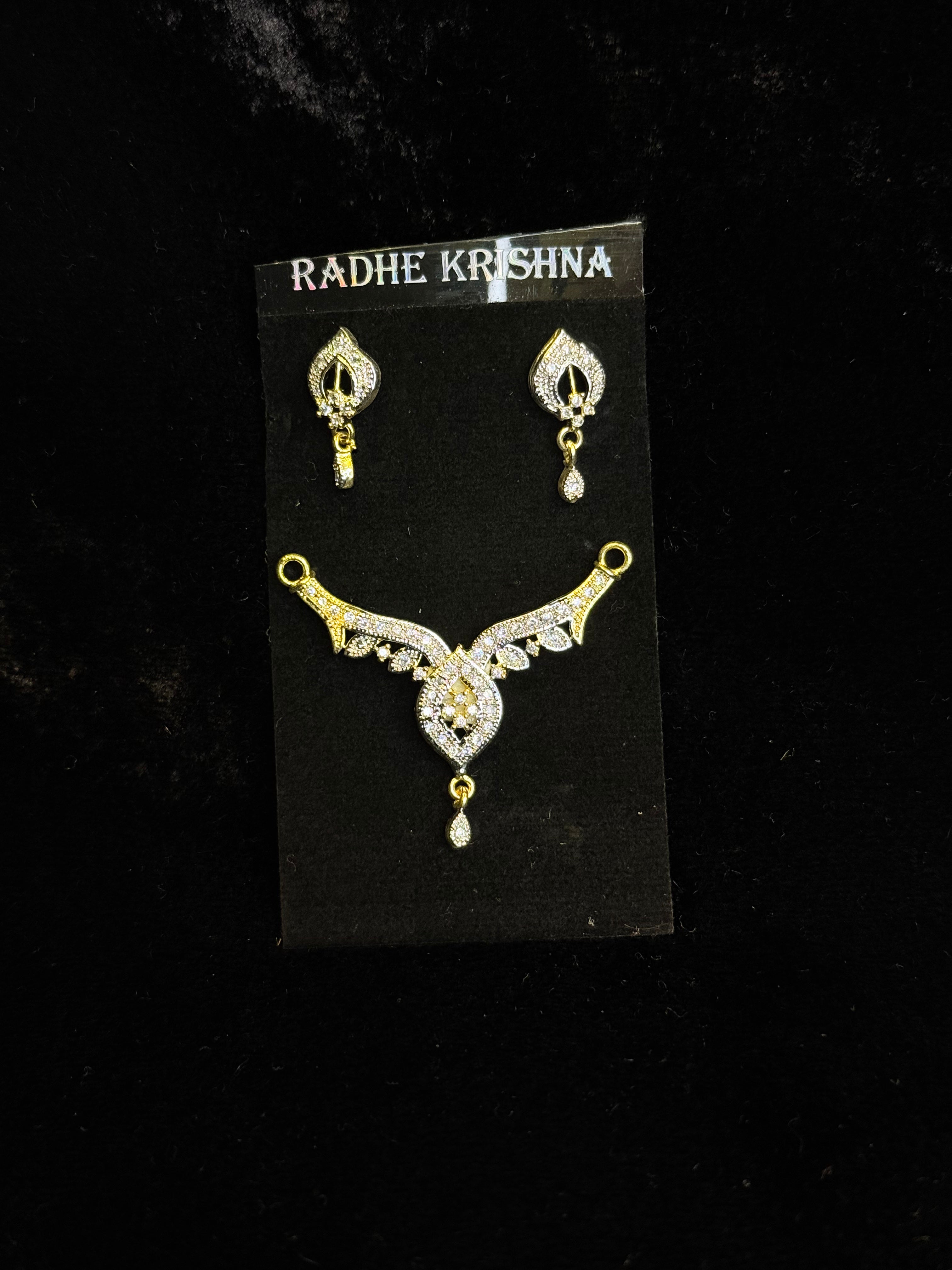 Pendant Earring Set