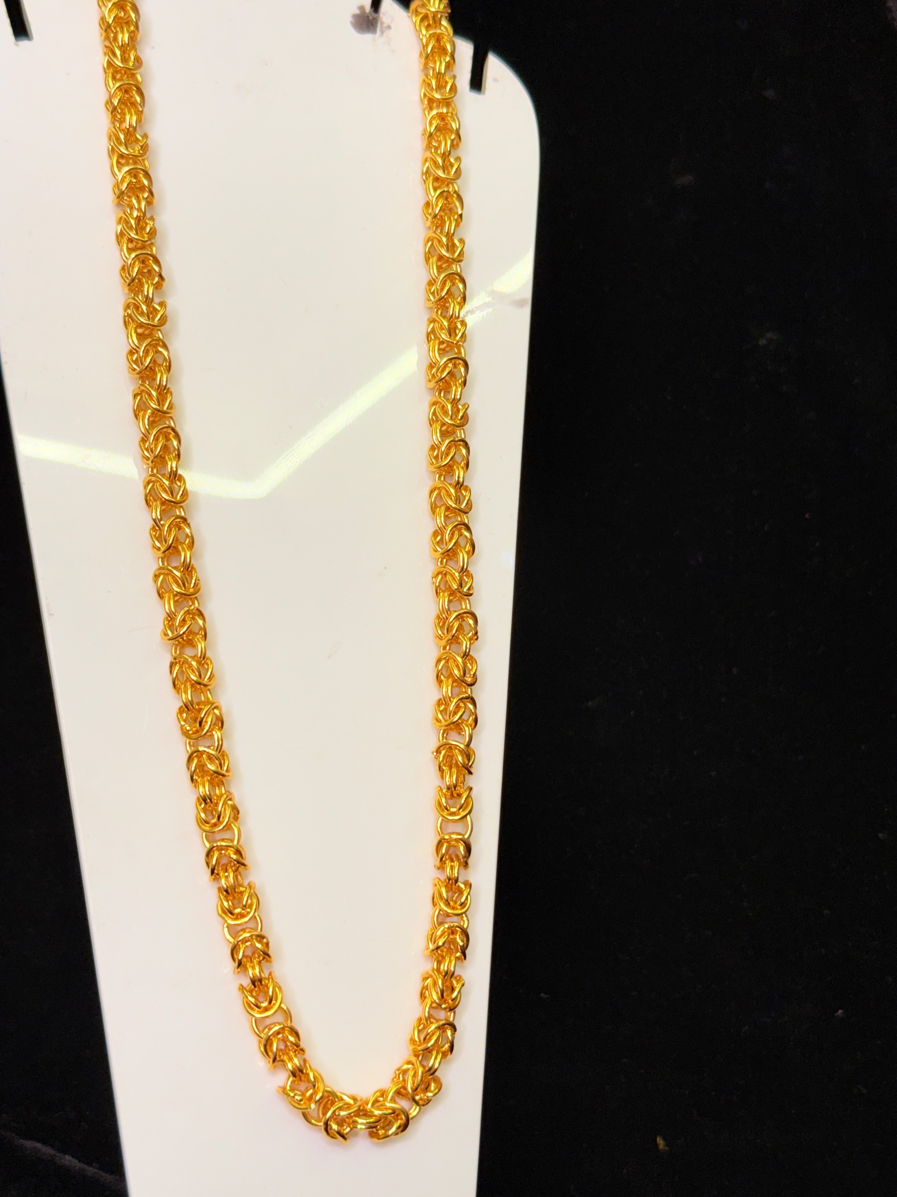 GOLDEN CLASSY MENS CHAIN