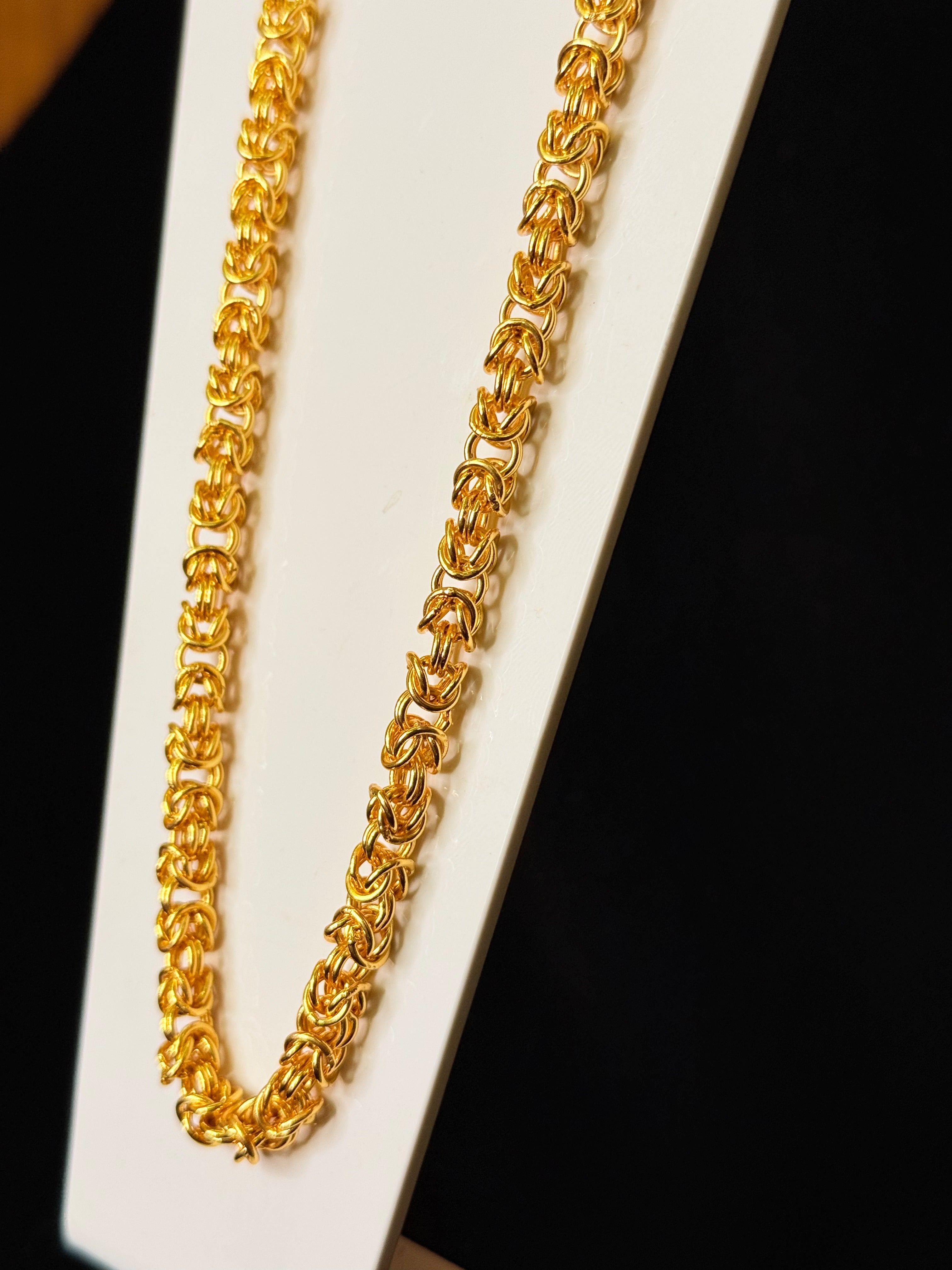 GOLDEN CLASSY MENS CHAIN