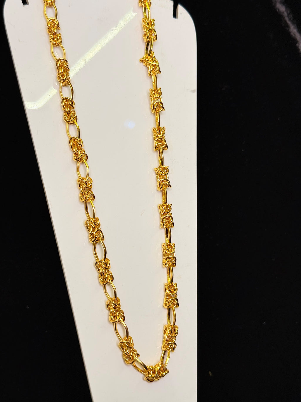 GOLDEN CLASSY MENS CHAIN